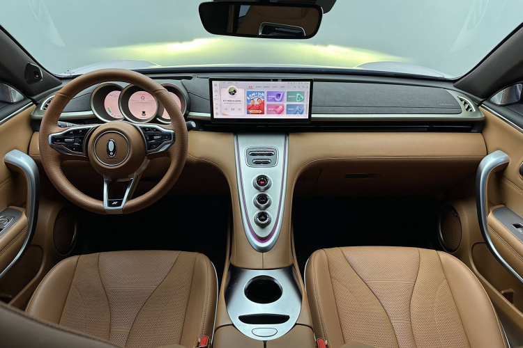 欧拉闪电猫 2022款 555km 尊贵版中控内饰7003