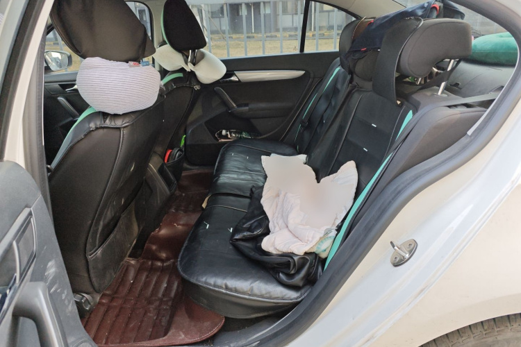 大众 朗逸 2015款 1.6L 自动风尚版中控内饰21