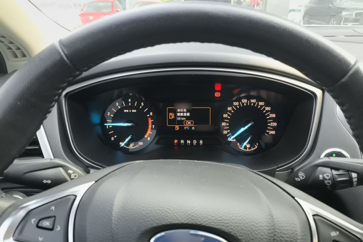 福特 蒙迪欧 2020款 EcoBoost 180 时尚型局部细节14