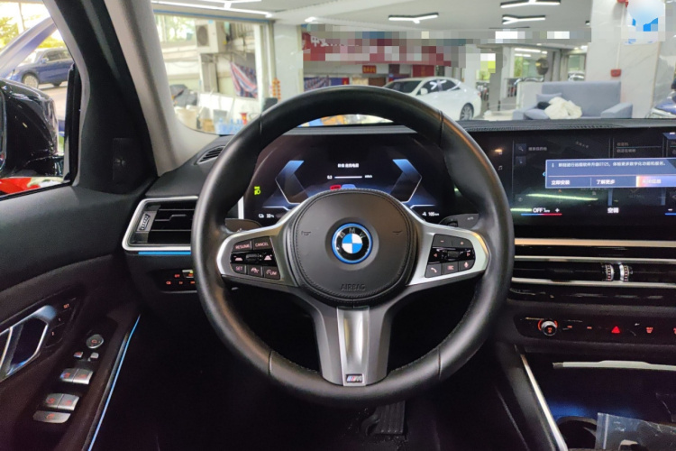 宝马i3 2023款 eDrive 40 L 曜夜运动套装中控内饰13