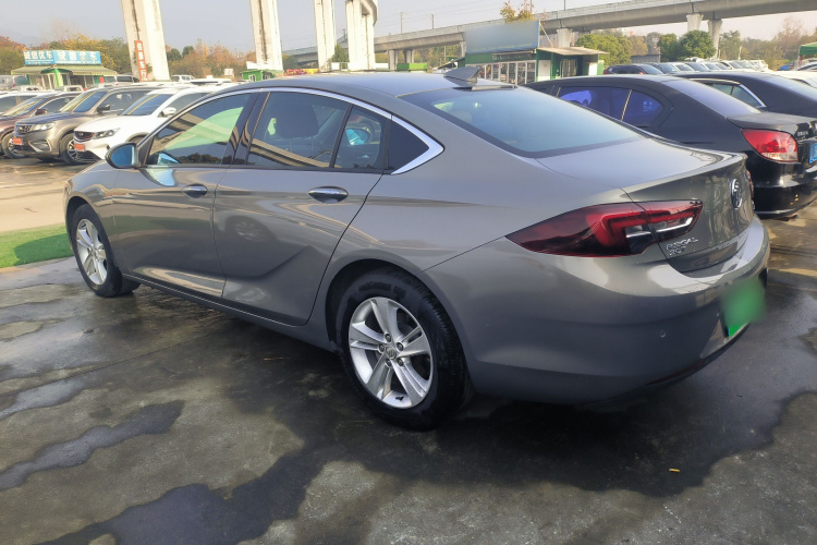 别克 君威 2017款 20T 精英型车身外观4