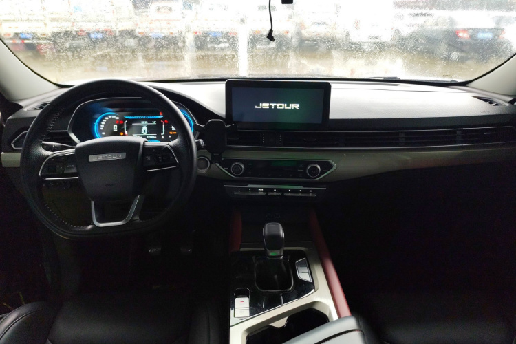 捷途X70 2023款 1.5T 手动超越版 7座中控内饰12