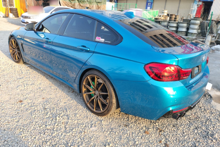 宝马4系 2019款 430i Gran Coupe M运动曜夜版车身外观4