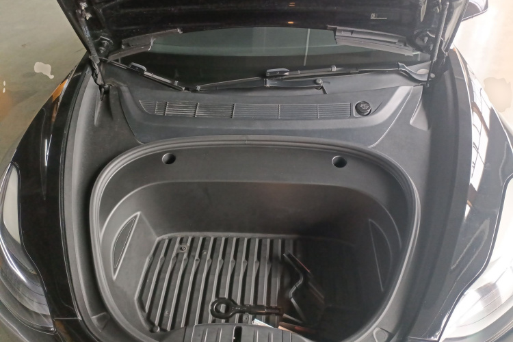 特斯拉 Model 3 2021款 标准续航后驱升级版机舱底盘24
