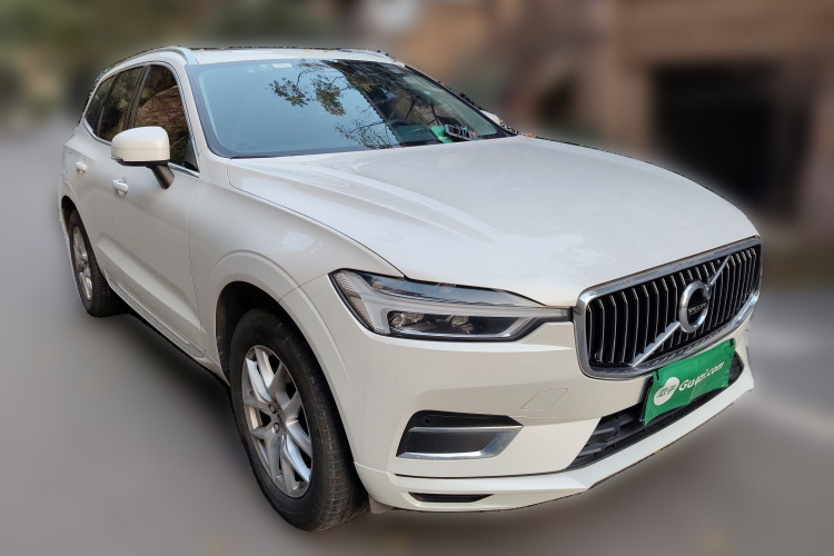 沃尔沃XC60 2020款 T5 四驱智逸豪华版车身外观3