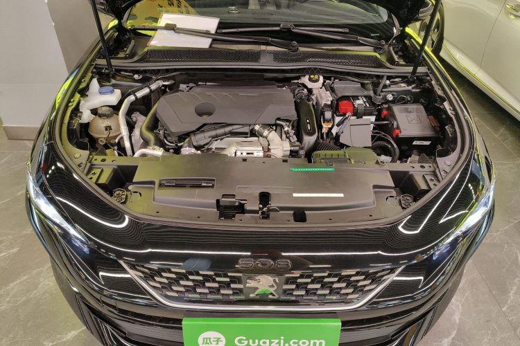 标致508 2022款 508L 360THP PureTech 驾趣版机舱底盘24