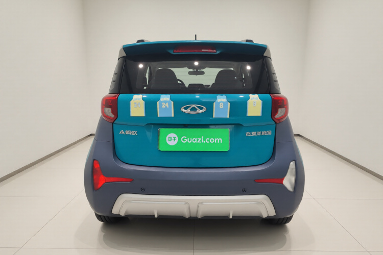 奇瑞 小蚂蚁 2022款 甜粉款 全糖版 磷酸铁锂 30kW 301km车身外观6