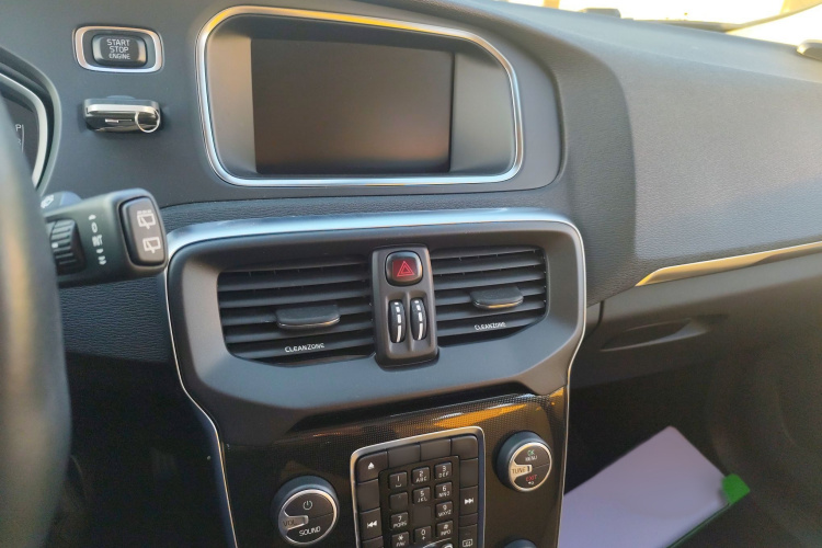 沃尔沃V40 2017款 T3 智逸版局部细节16