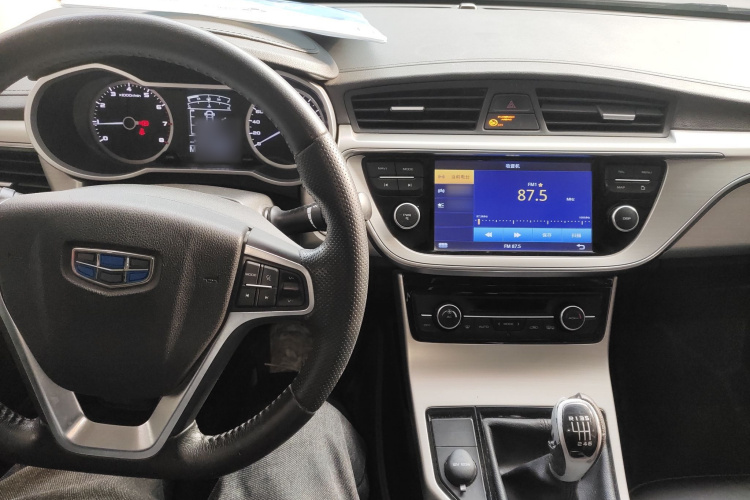 吉利汽车 帝豪GL 2017款 1.8L 手动精英型中控内饰7002
