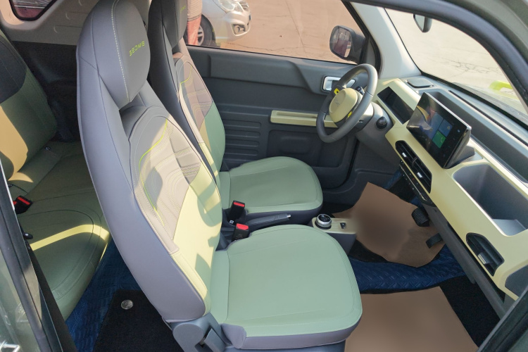 吉利银河 2024款 200km 熊猫骑士局部细节41