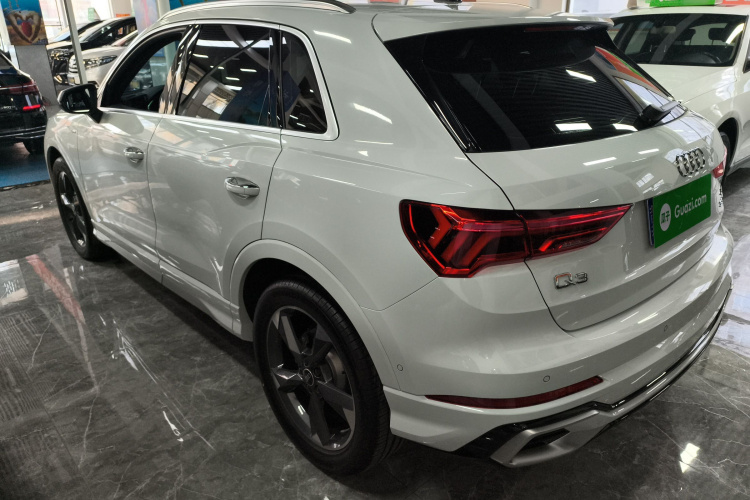 奥迪Q3 2024款 35 TFSI 时尚动感型车身外观4