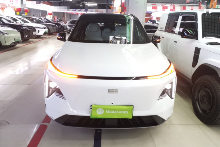 吉利银河 银河L7 2024款 1.5T 115km 星舰 龙腾版车身外观2