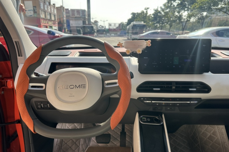 吉利银河 2024款 200km 熊猫骑士局部细节9004