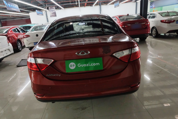 奇瑞 艾瑞泽7 2015款 1.5T 手动致享版车身外观6