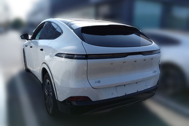 小鹏G6 2023款 580 长续航 Pro车身外观5