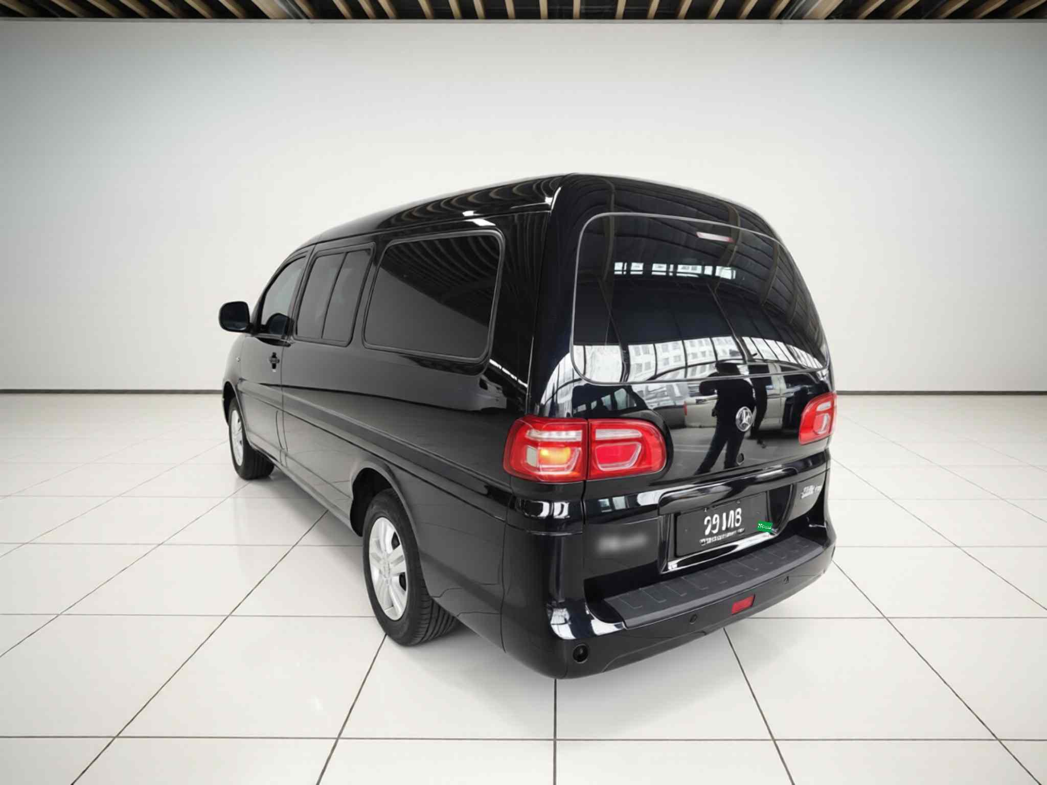 东风风行 菱智 2023款 M5L 1.6L 基本型 5座(3)