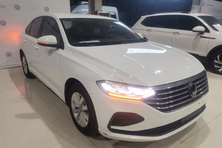 大众 朗逸 2023款 改款 1.5L 自动得逸版车身外观3