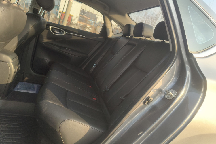 日产 轩逸 2022款 经典 1.6XL CVT豪华版中控内饰21