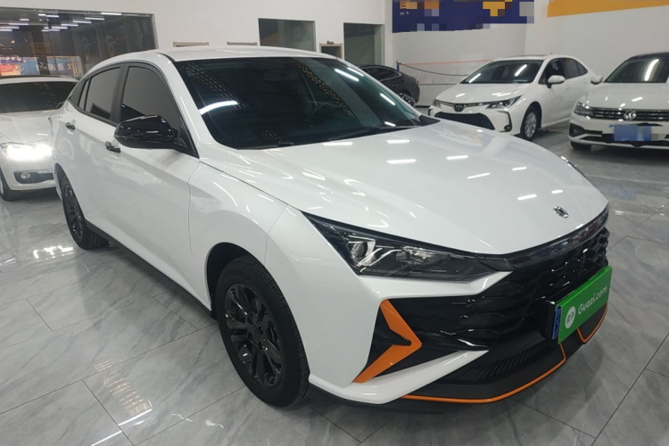 东风风神 奕炫 2024款 1.5L 自动劲速版车身外观3