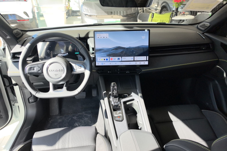 领克03 2026款 1.5TD DCT Halo中控内饰7003