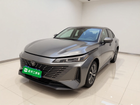 长安 逸动 2025款 蓝鲸 1.5T 500Bar尊贵型