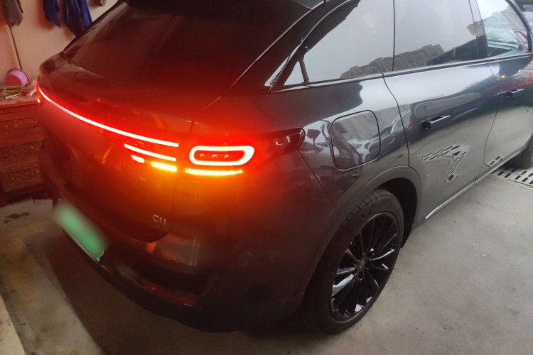 零跑汽车 零跑C11 2023款 纯电 580四驱性能版车身外观7