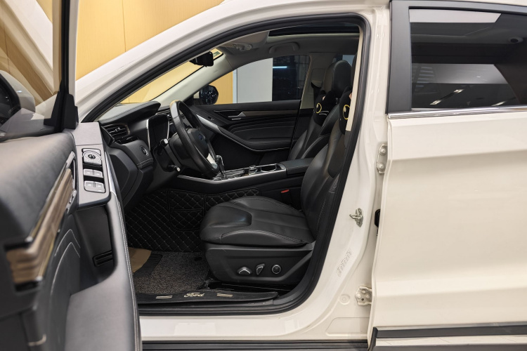 福特 领界 2019款 EcoBoost 145 CVT尊领型PLUS 国VI车身外观6007