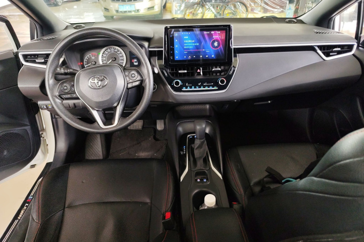 丰田 雷凌 2021款 185T CVT豪华版中控内饰7002