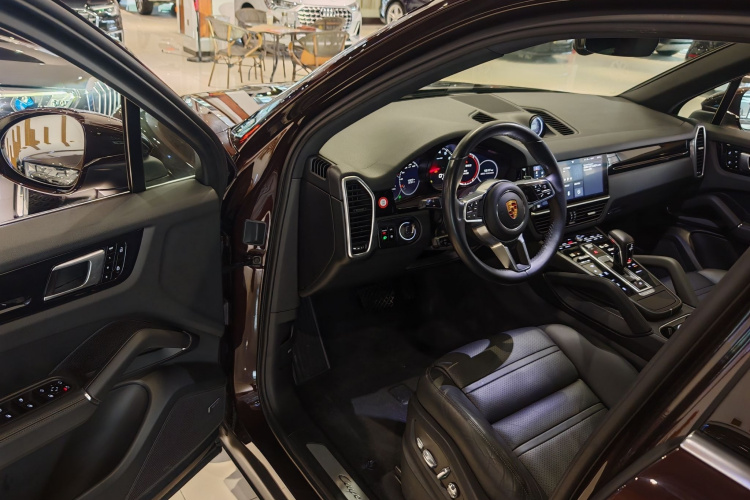 保时捷 2019款 Cayenne 3.0T中控内饰7001