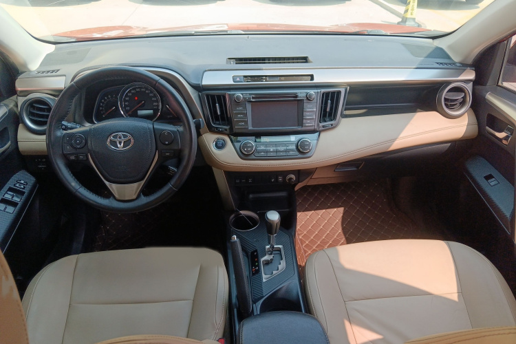 丰田 RAV4荣放 2013款 2.0L CVT四驱新锐版中控内饰7002