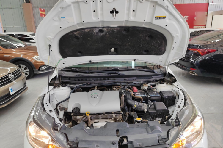 丰田 YARiS L 致享 2017款 1.5E CVT魅动版机舱底盘24