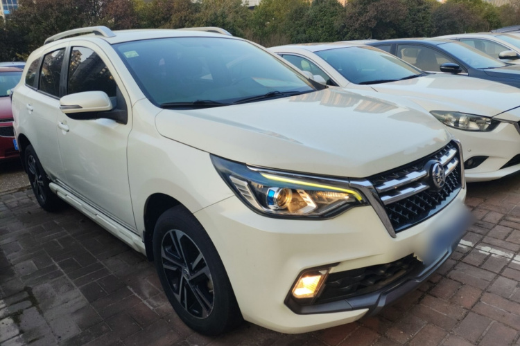 启辰T70 2019款 2.0L CVT睿享版 国V车身外观6002