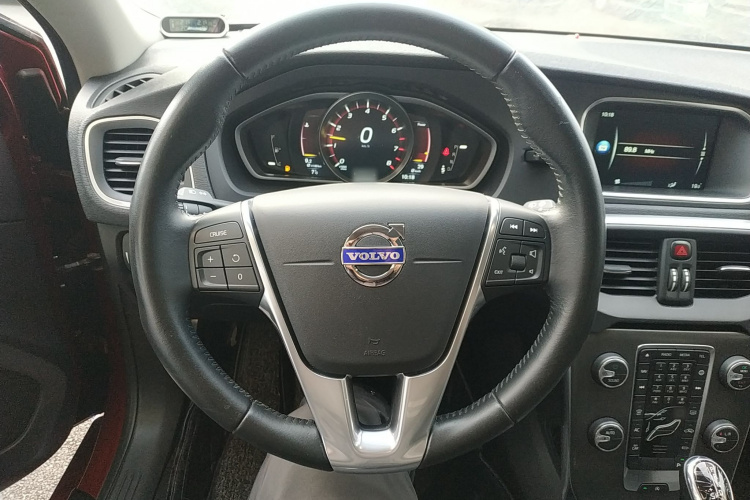 沃尔沃V40 2016款 T3 智逸版局部细节13