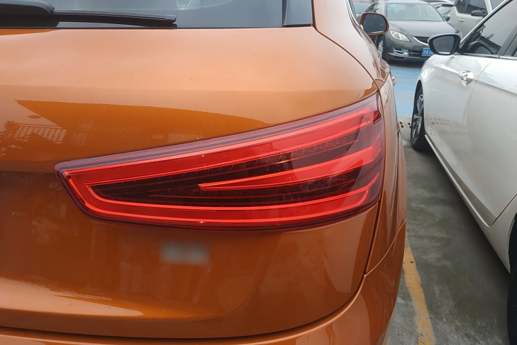 奥迪Q3 2013款 35 TFSI 舒适型车身外观6006