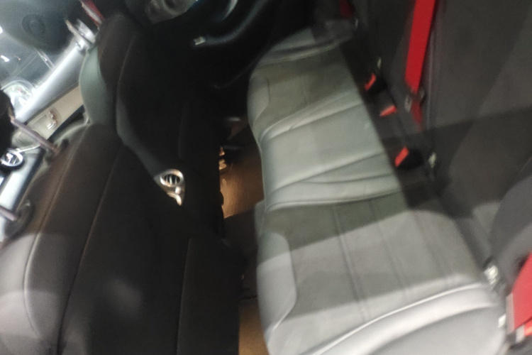 奔驰GLC AMG 2018款 AMG GLC 63 4MATIC+中控内饰21