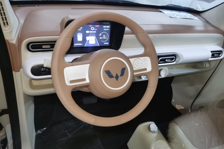 五菱汽车 宏光MINIEV 2024款 第三代 215km 青春版中控内饰13