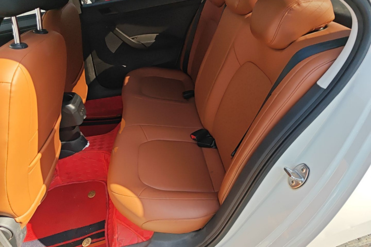 大众 桑塔纳 2017款 浩纳 1.6L 自动风尚版中控内饰21