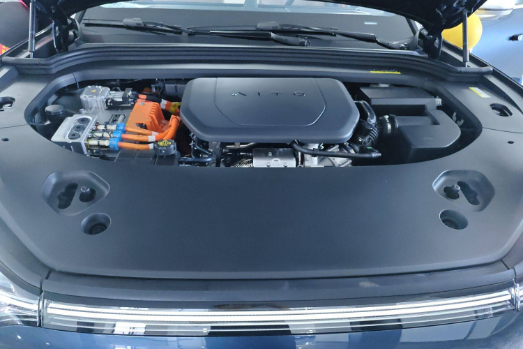 鸿蒙智行 问界M9 2025款 增程 Ultra版 52kWh 6座版局部细节24