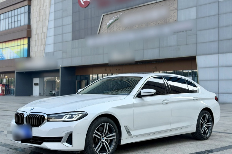 宝马5系 2021款 改款 530Li xDrive 豪华套装车身外观1