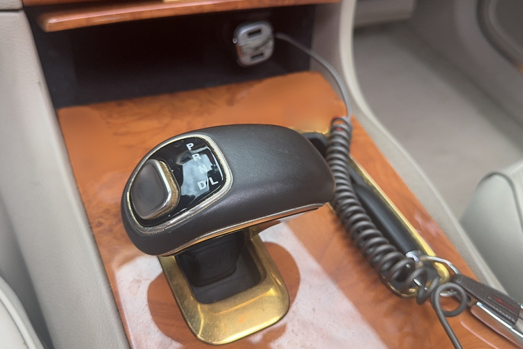 克莱斯勒300C(进口) 2013款 3.6L 尊适版局部细节18