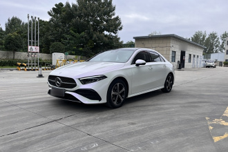 奔驰A级 2023款 A 200 L 时尚型