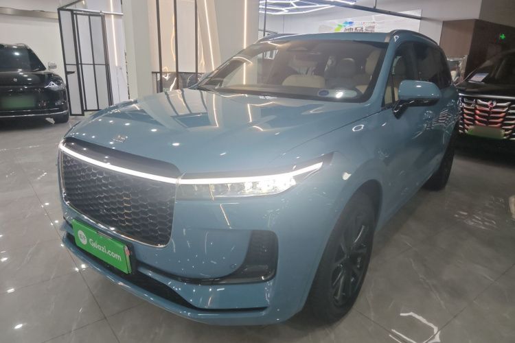 理想汽车 理想ONE 2021款 增程6座版车身外观1