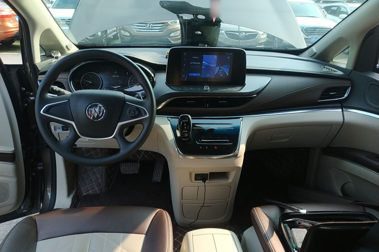 别克GL8 2023款 陆上公务舱 舒适型中控内饰7002