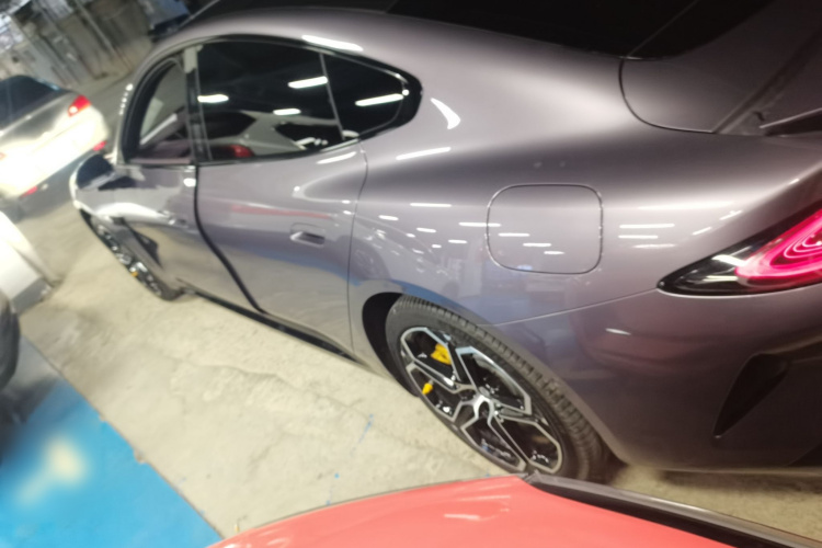 小米汽车 小米SU7 2024款 后驱超长续航高阶智驾Pro版车身外观4