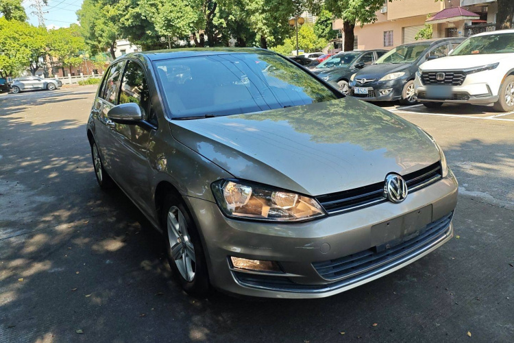 大众 高尔夫 2014款 1.4TSI 手动舒适型车身外观3