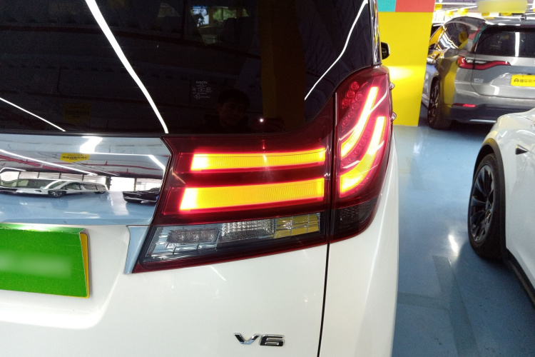 丰田 埃尔法 2018款 3.5L 豪华版车身外观6006