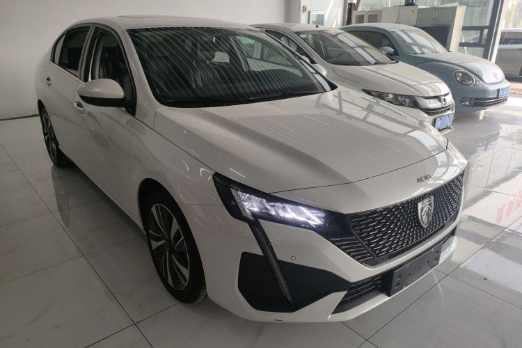 标致408 2022款 1.6T 追光版车身外观3