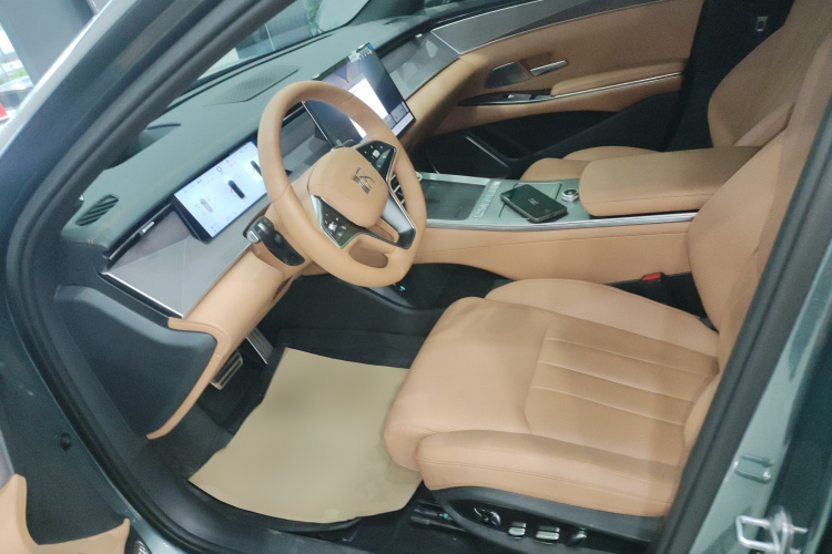 比亚迪 汉L 2025款 DM-p 四驱激光雷达旗舰型局部细节19