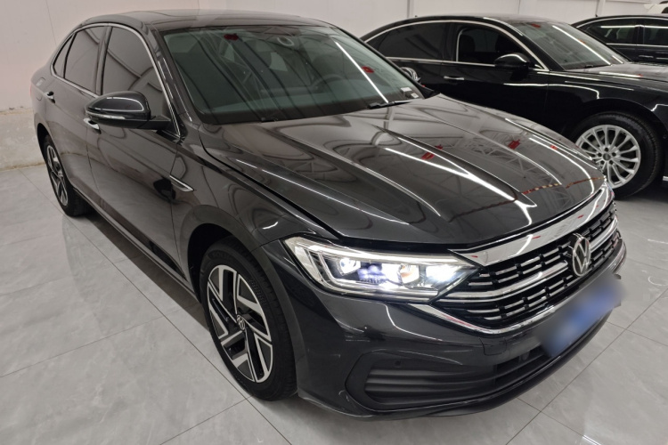 大众 速腾 2025款 改款三 300TSI DSG超越版车身外观3