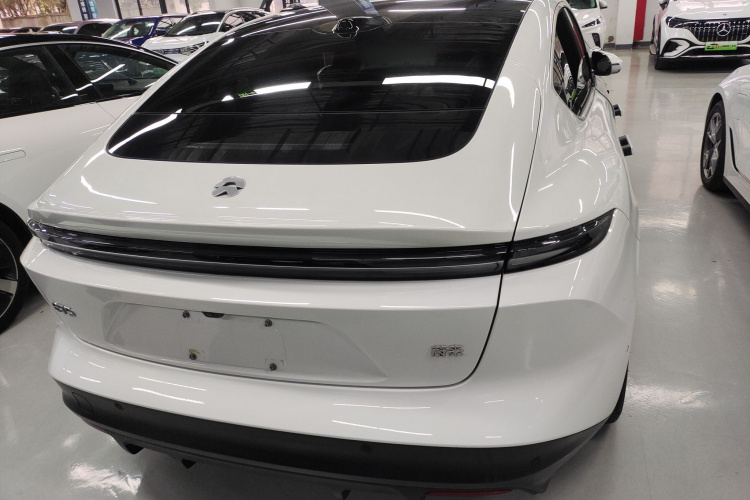 蔚来ET5 2024款 75kWh车身外观6